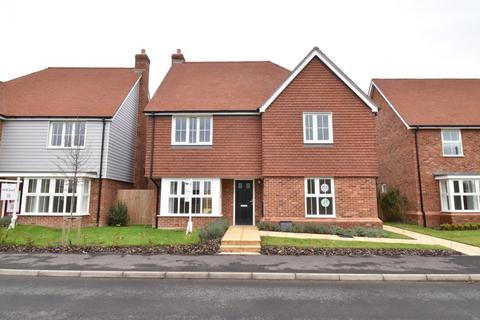 4 bedroom detached house for sale, Old Ashford Road, Lenham, Maidstone, ME17