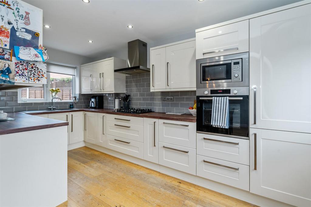 16 Oxford Drive 30.jpg