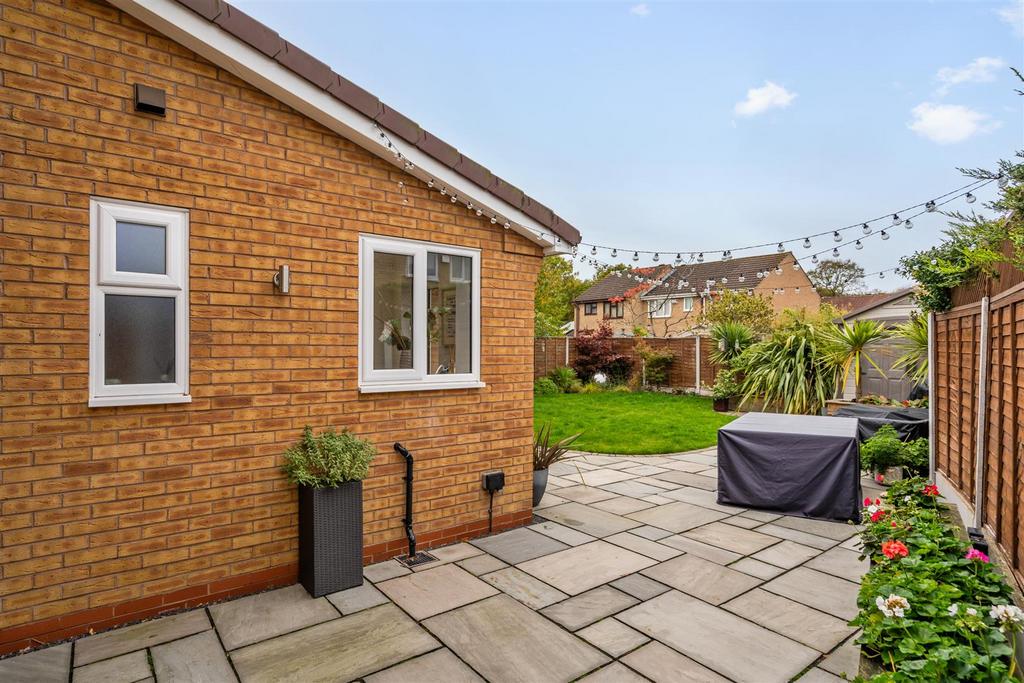 16 Oxford Drive 38.jpg
