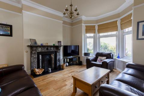 undefined, East Parade, York YO31