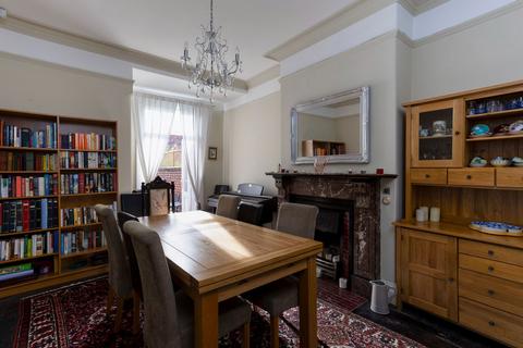 undefined, East Parade, York YO31