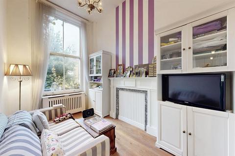 1 bedroom flat for sale, BOLTONS COURT, OLD  BROMPTON ROAD, London, SW5