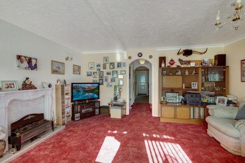 3 bedroom terraced house for sale, Winstree, Basildon, Essex, SS13
