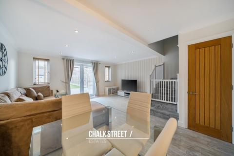 undefined, Hornchurch Road, Hornchurch, RM11