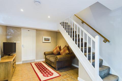 16 Quarry Brow, Bowness On Windermere, Windermere, LA23 3DW