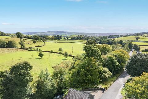 undefined, Kendal LA8