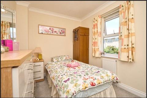 1 bedroom flat to rent, Queens Road, Shanklin, Isle of Wight, PO37