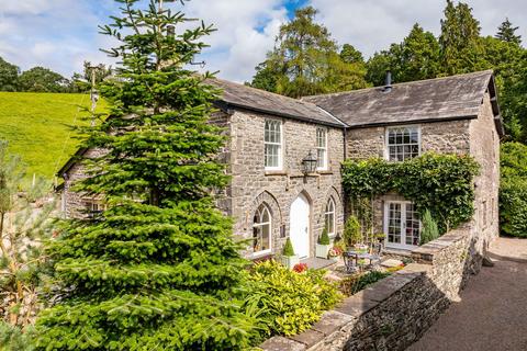 undefined, Sedbergh LA10