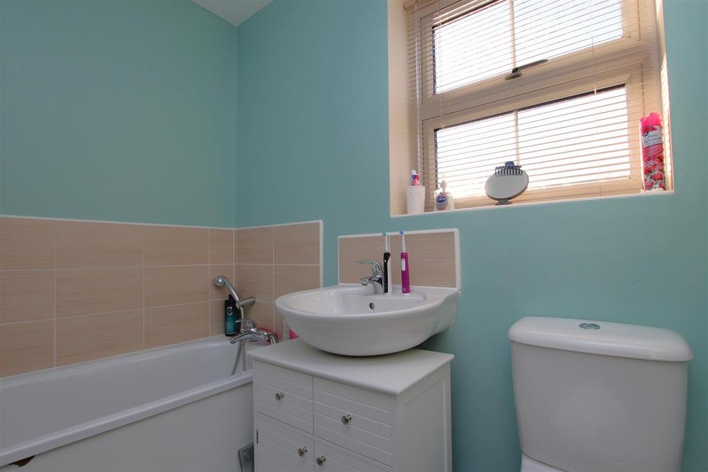 Bathroom.JPG