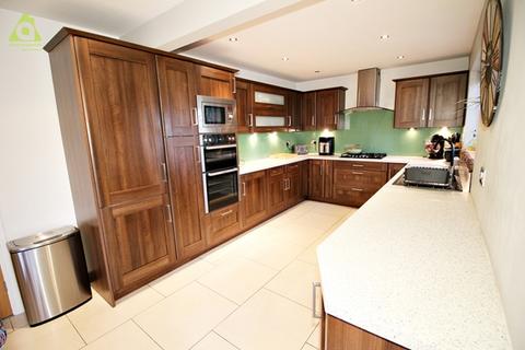 4 bedroom detached house for sale, Highgate, Bolton, BL3 4ST