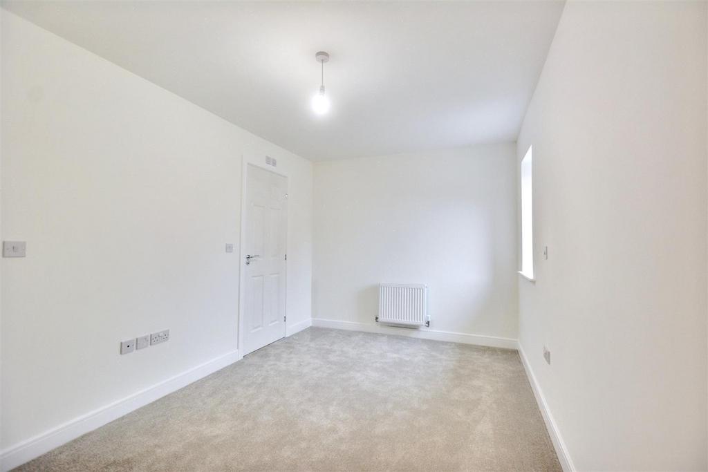Bedroom 1 1.jpeg