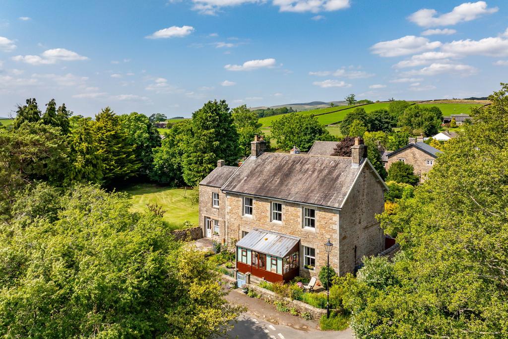 Todgill Road, Carnforth LA6 4 bed country house for sale - £530,000