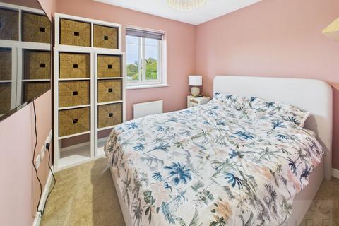 2 bedroom flat for sale, Somerley Drive, Crawley RH10
