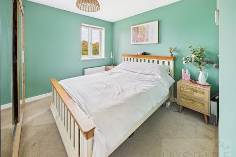 2 bedroom flat for sale, Somerley Drive, Crawley RH10