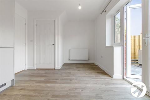 3 bedroom terraced house to rent, Ragstone Avenue, Alkerden, Ebbsfleet Valley, Swanscombe, DA10