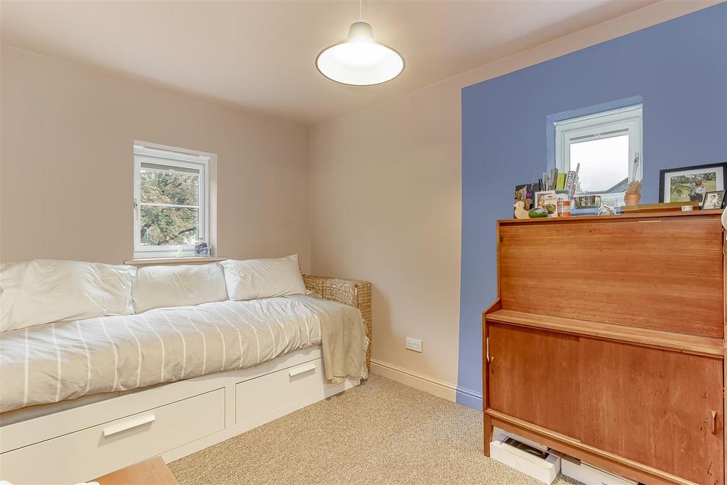 Bedroom 2.jpg