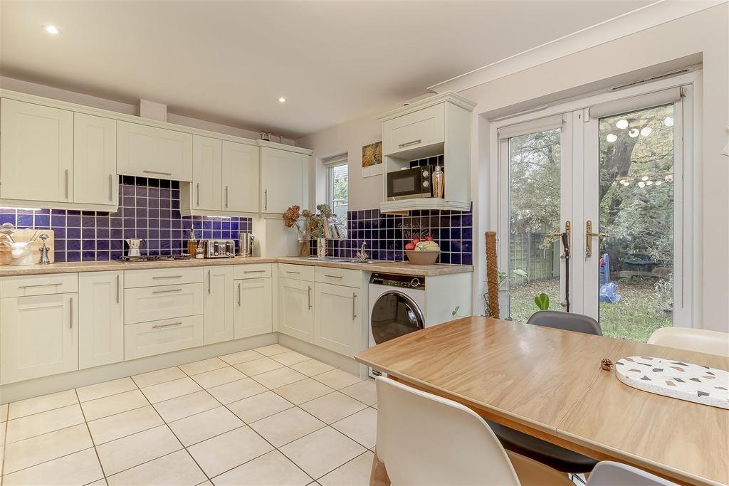 Kitchen - D.jpg
