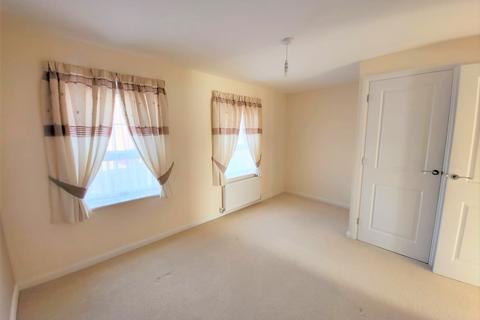 3 bedroom terraced house to rent, Bell Mews, PO30