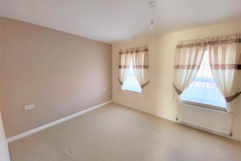 3 bedroom terraced house to rent, Bell Mews, PO30