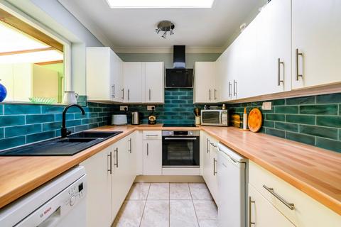 2 bedroom bungalow for sale, Honeyfield, Ashford, Kent, TN23