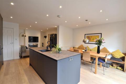 undefined, Minley Road, Fleet GU51
