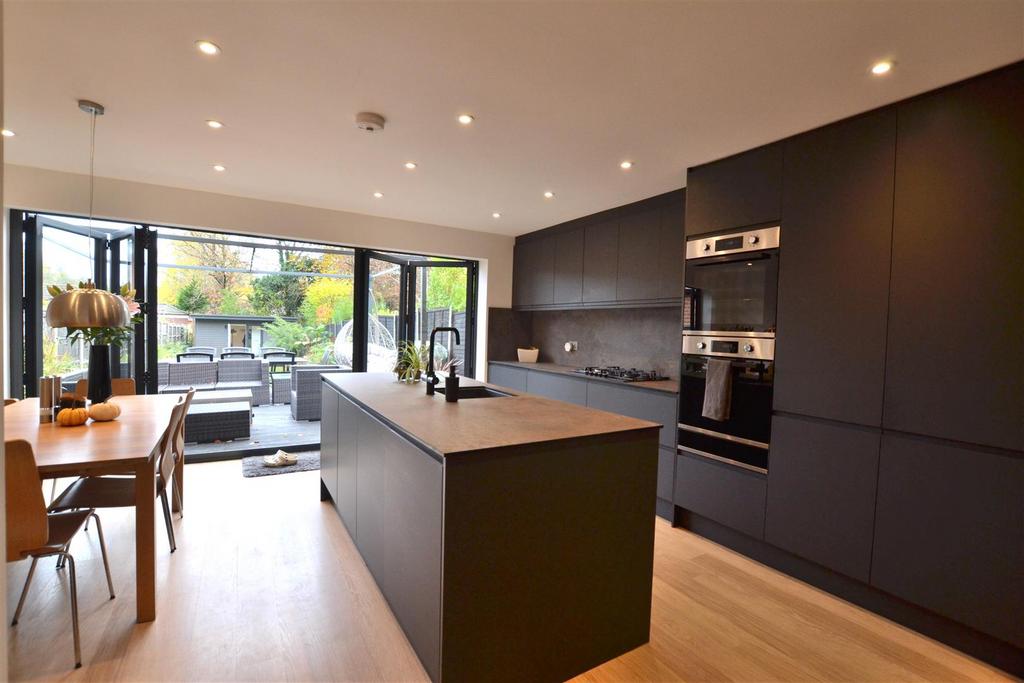 Kitchen, Dining 2.JPG
