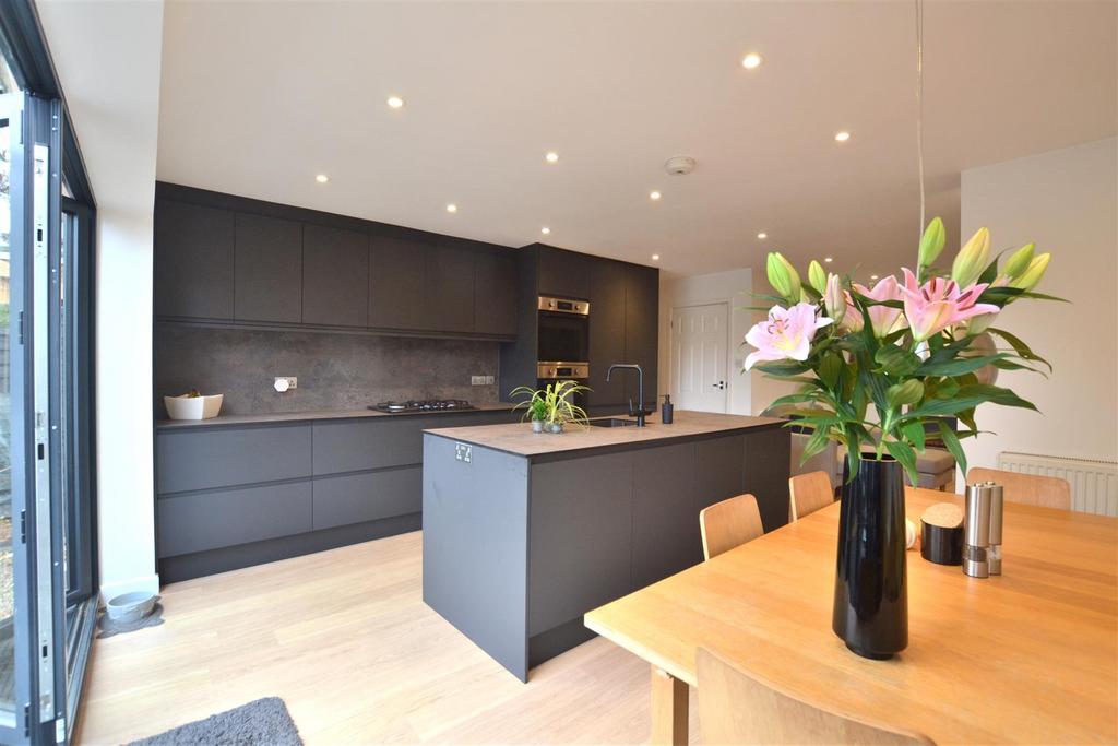 Kitchen, Dining.JPG