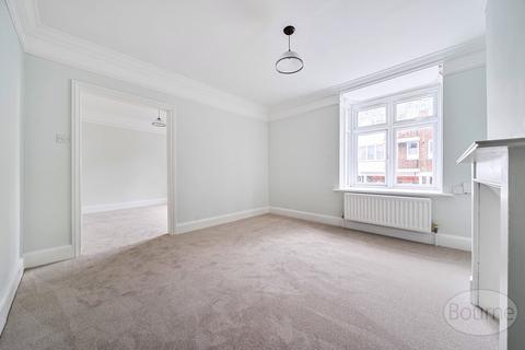 undefined, High Street, Petersfield, Hampshire, GU32