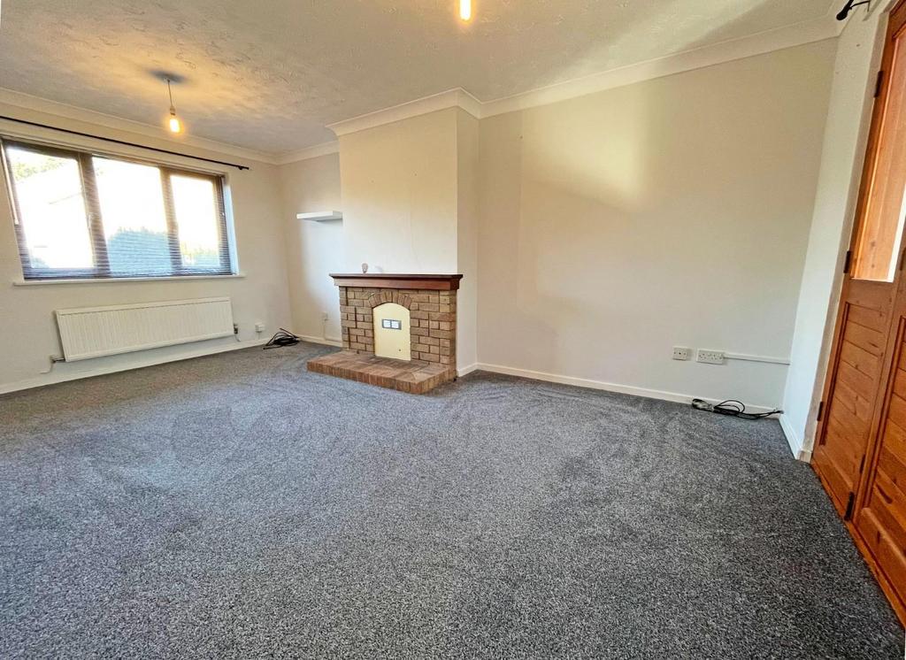 Lounge1.jpg