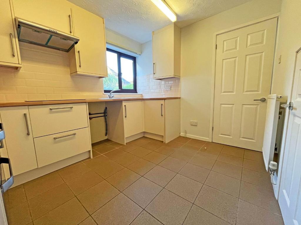 Kitchen1.jpg