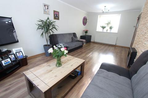 3 bedroom end of terrace house for sale, Lodge Crescent, Dudley DY2
