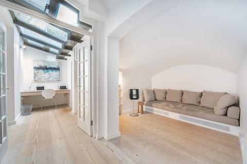 4 bedroom flat for sale, Orsett Terrace, Bayswater, London, W2
