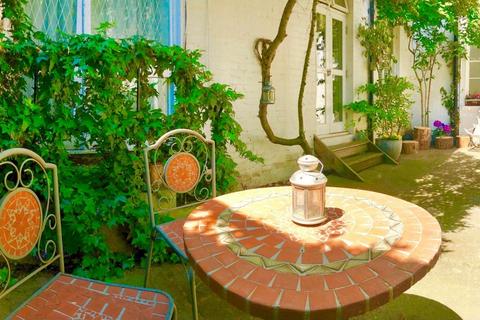 4 bedroom flat for sale, Orsett Terrace, Bayswater, London, W2