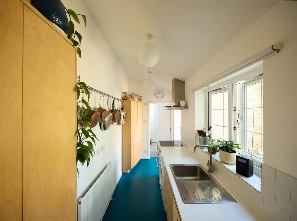 Kitchen 02 copy.jpg