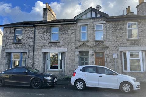 3 bedroom terraced house to rent, Nether Street, Kendal.