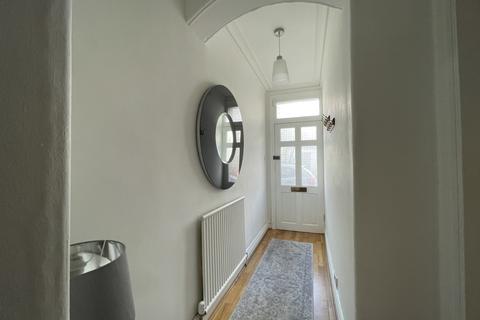 3 bedroom terraced house to rent, Nether Street, Kendal.