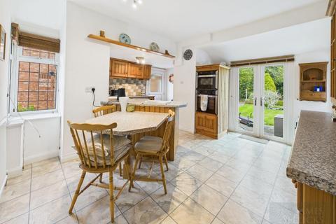 2 bedroom bungalow for sale, Uppingham Road, Houghton-On-The-Hill, Leicester