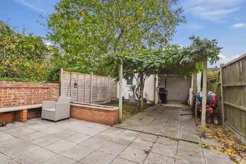undefined, Glenfield Road, Ashford, Surrey, TW15