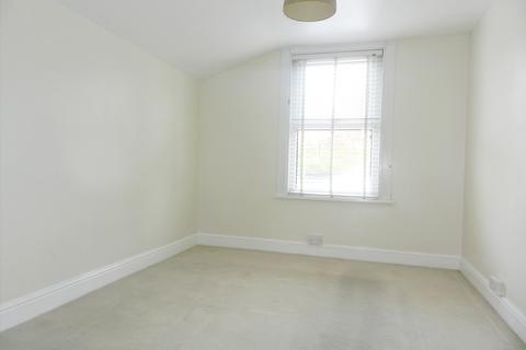 2 bedroom maisonette for sale, Fotheringham Road, Enfield EN1