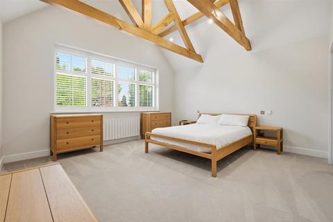 5 bedroom detached house for sale, Shenfield Gardens, Hutton, Brentwood