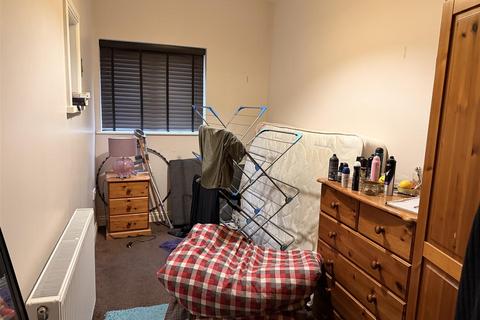 2 bedroom flat to rent, Flat 2, The Grand Hotel, Canal Street