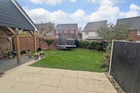 24 Arable Drive, Whitfield, Dover, CT16 3FE