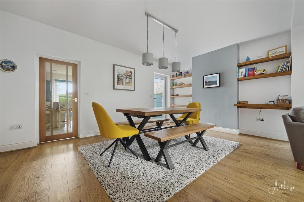 Living/Dining Room