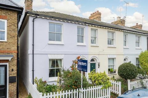 Station Road, Hampton TW12