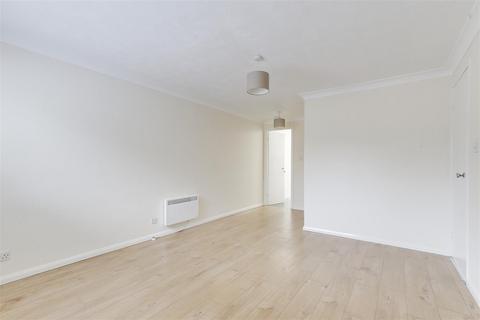1 bedroom flat for sale, Stockdale Close, Nottingham NG5