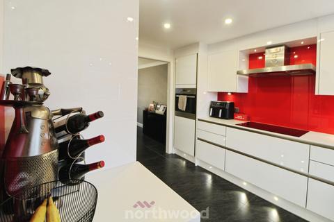 4 bedroom detached house for sale, Wainscot Place, Doncaster DN6