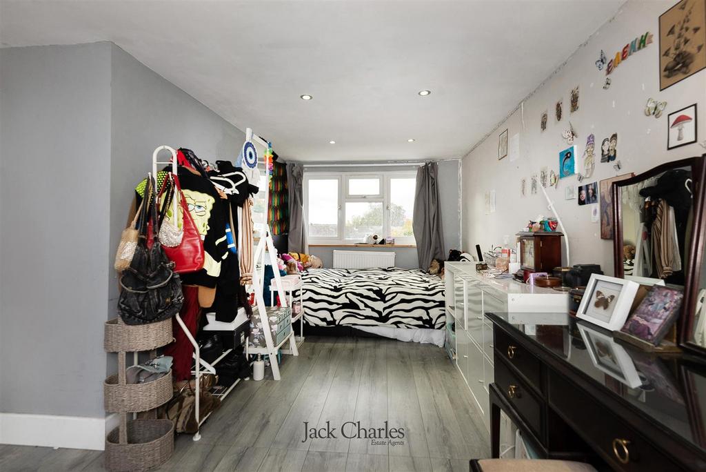 43 The Cherry Orchard, TN11 0 HU 012.jpg