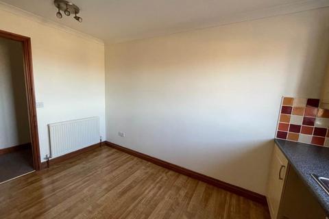 2 bedroom flat to rent, Market Avenue, St Georges, Weston-super-mare