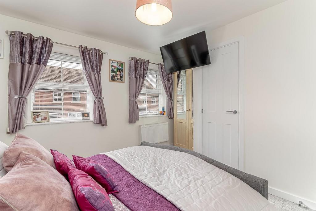 Bedroom 1 - B.jpg
