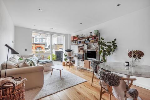 2 bedroom apartment to rent, Arts Lane, Costermonger Building, SE16